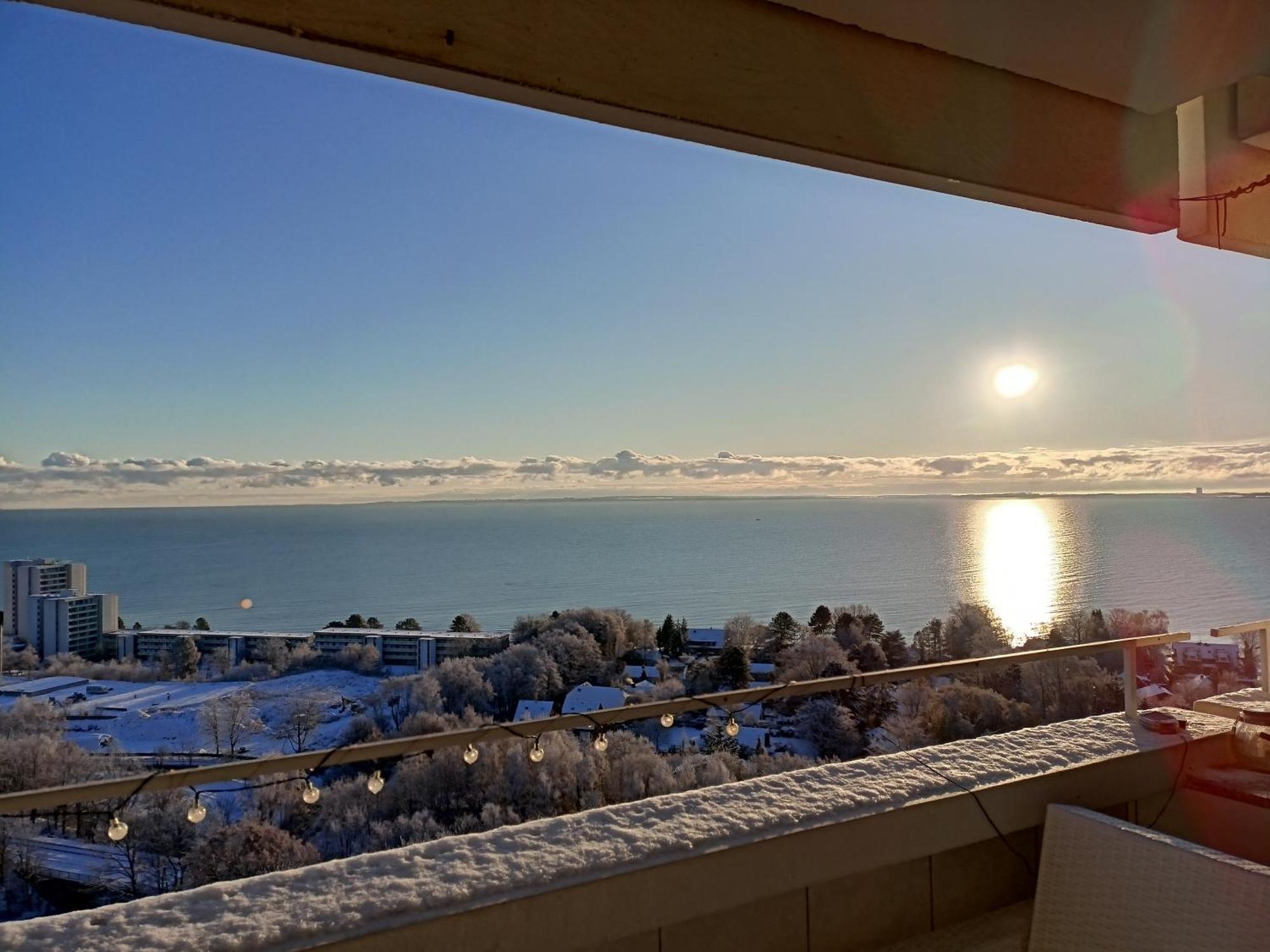 Wohnung Mit Traumhaftem Meerblick Und Schwimmbad Sierksdorf Buitenkant foto